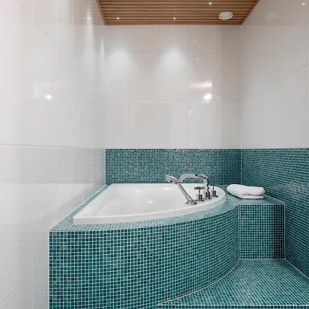 公寓 2ndhomes Luxury Kamppi Center With Spa And Terrace 赫尔辛基